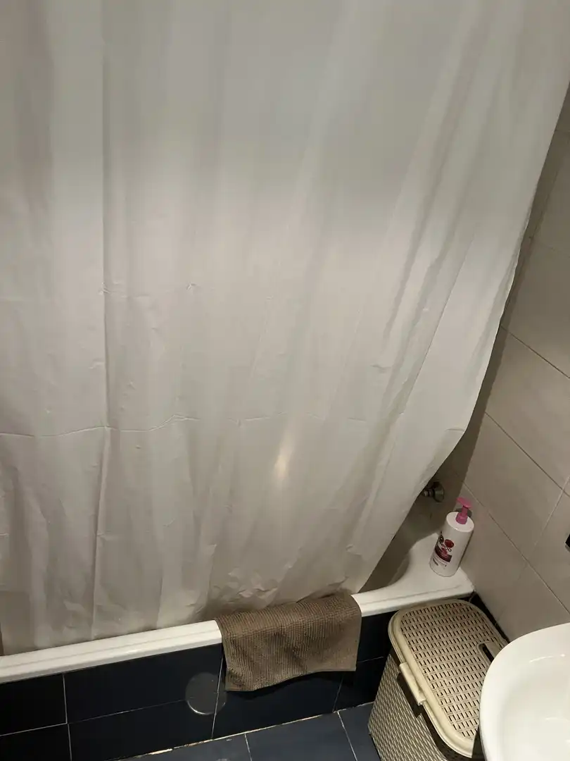 Wohnung zum Verkauf in Avenida del Santuario de Valverde, 88, Montecarmelo Badezimmer von Wohnung zum Verkauf in Madrid mit Klimaanlage, Heizung und Privatgarten