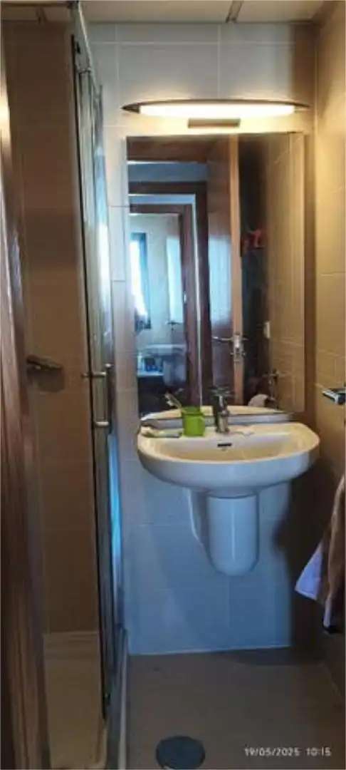 Bathroom of Flat for rent in Mairena del Aljarafe