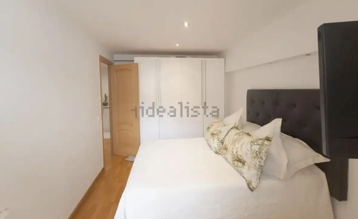 Flat for sale in Carrer de Jaume Balmes, 65, Nord Bedroom of Flat for sale in Palma de Mallorca with Air Conditioner and Balcony