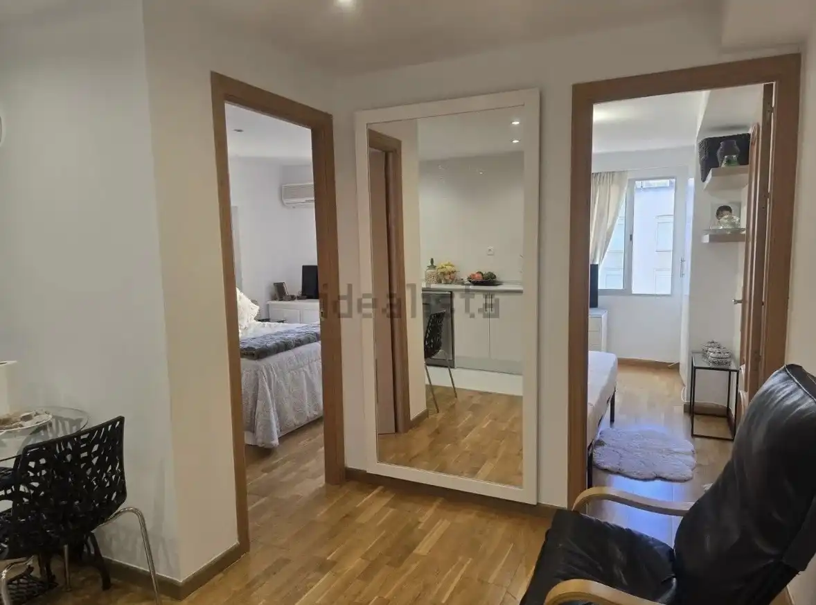 Flat for sale in Carrer de Jaume Balmes, 65, Nord Bedroom of Flat for sale in Palma de Mallorca with Air Conditioner and Balcony