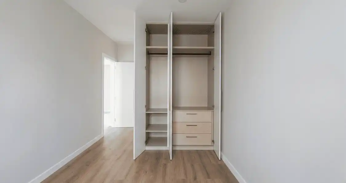 Schlafzimmer von Wohnungen zur Miete in Cáceres mit Klimaanlage, Heizung und Möbliert