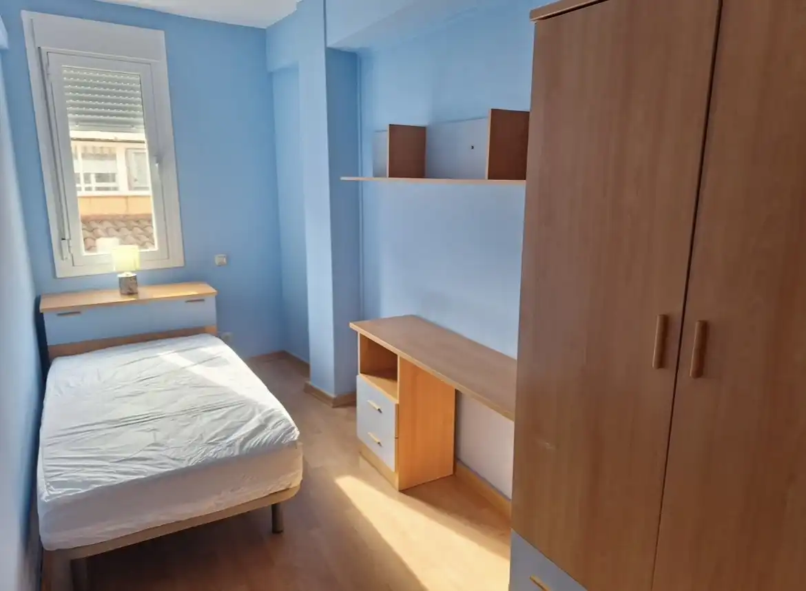 Habitación en Calle San Marcos, 69, Patrocinio - Nueva Talavera Habitación de Piso para compartir en Talavera de la Reina con Aire acondicionado, Calefacción y Amueblado
