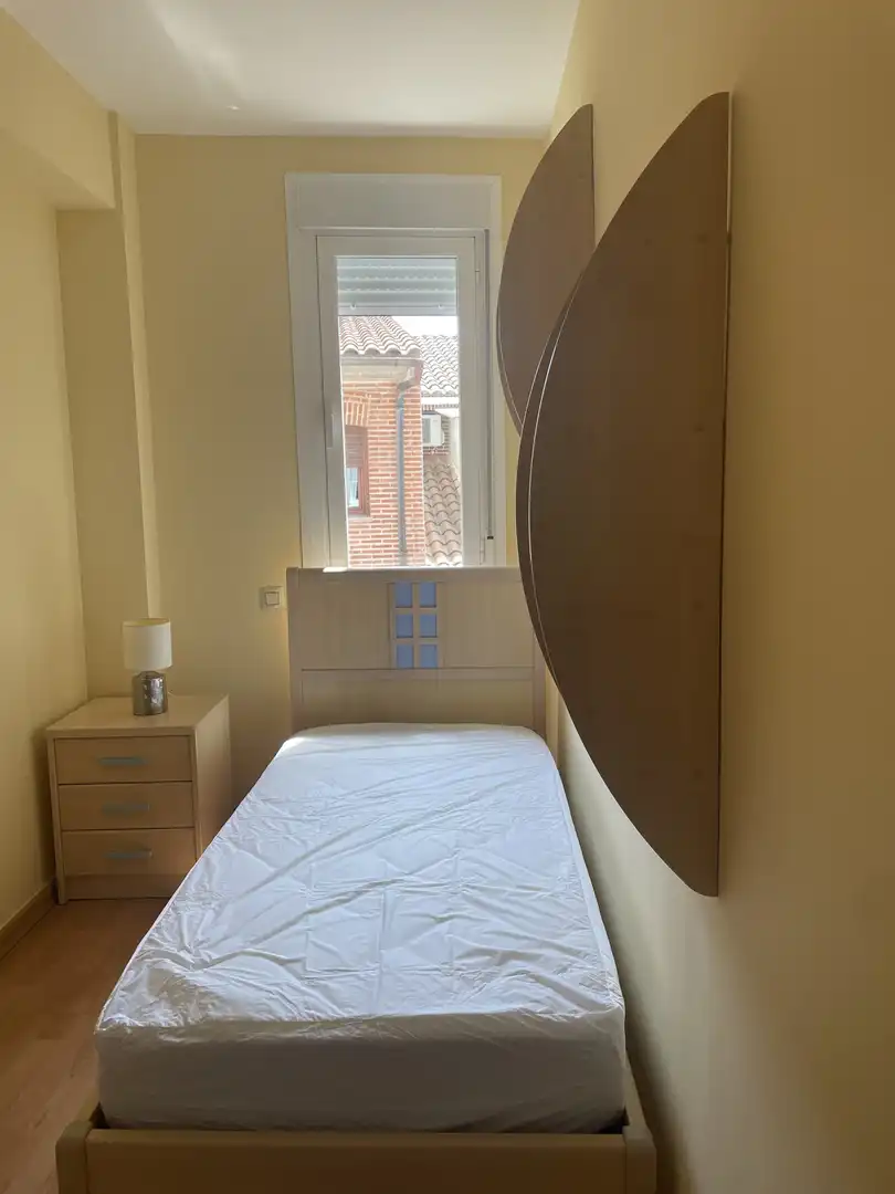 Habitación en Calle San Marcos, 69, Patrocinio - Nueva Talavera Habitación de Piso para compartir en Talavera de la Reina con Aire acondicionado, Calefacción y Amueblado