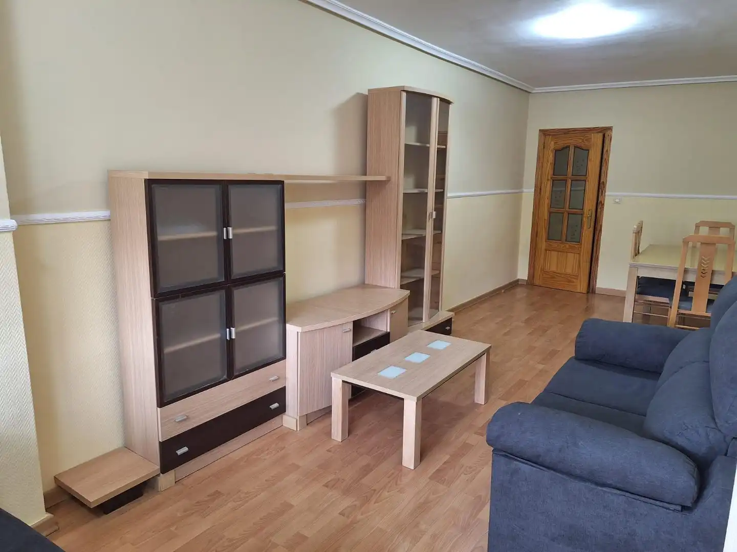 Habitación en Calle San Marcos, 69, Patrocinio - Nueva Talavera Sala de estar de Piso para compartir en Talavera de la Reina con Aire acondicionado, Calefacción y Amueblado