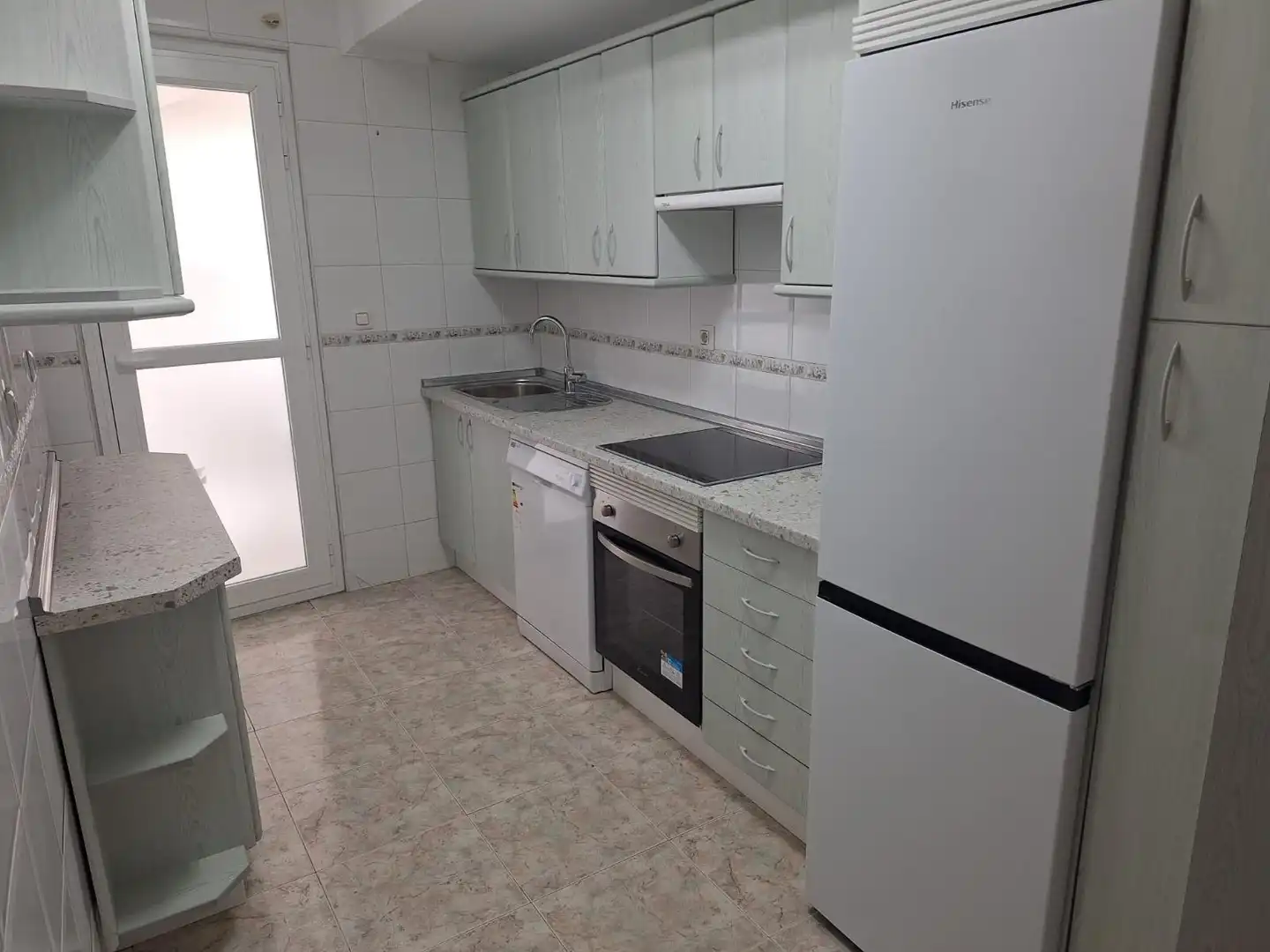 Habitación en Calle San Marcos, 69, Patrocinio - Nueva Talavera Cocina de Piso para compartir en Talavera de la Reina con Aire acondicionado, Calefacción y Amueblado