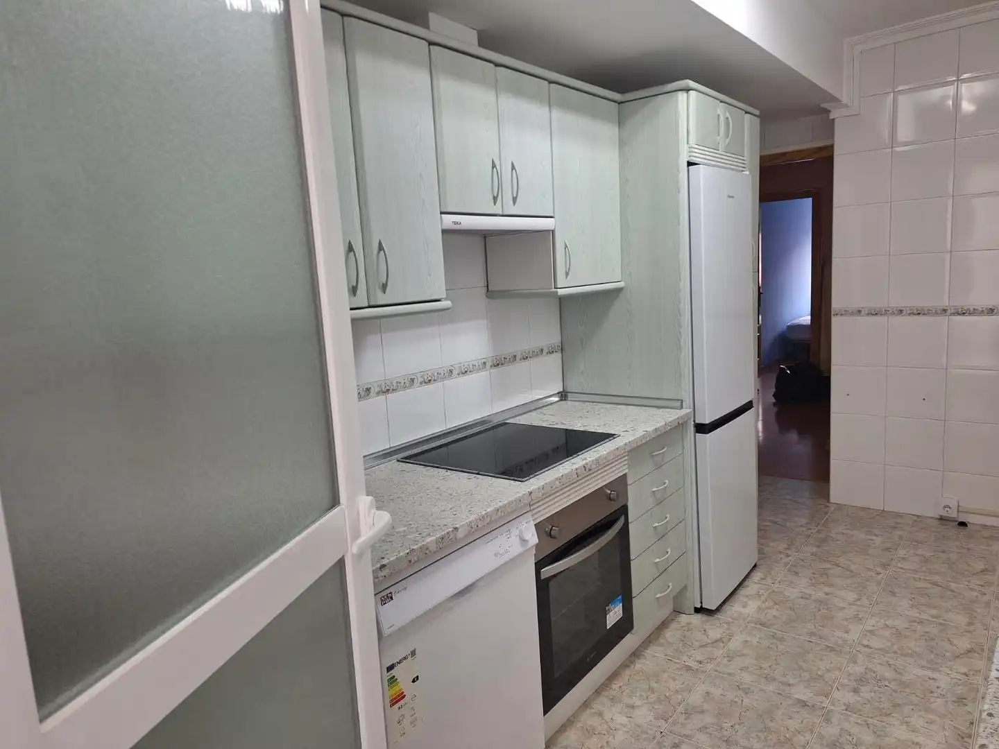 Habitación en Calle San Marcos, 69, Patrocinio - Nueva Talavera Cocina de Piso para compartir en Talavera de la Reina con Aire acondicionado, Calefacción y Amueblado