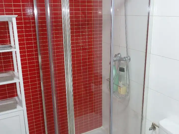 Flat for rent in Carrer de Cerdà de Tallada, 5, Plaza Illes Columbretes Bathroom of Flat for rent in Castellón de la Plana / Castelló de la Plana with Air Conditioner, Heating and Furnished