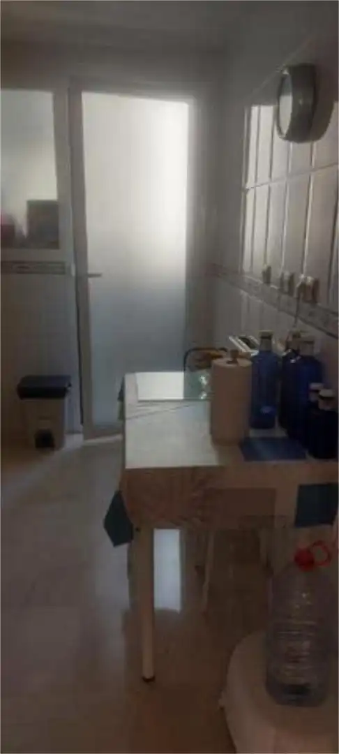 Apartamento de alquiler en San Luis de Sabinillas Baño de Apartamento de alquiler en Manilva con Calefacción, Jardín privado y Terraza