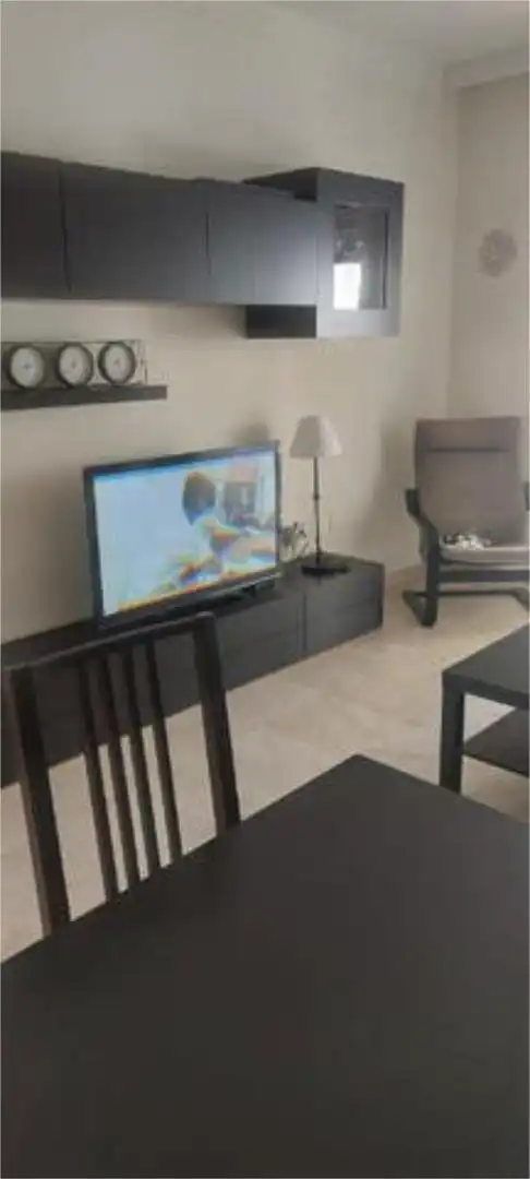 Apartamento de alquiler en San Luis de Sabinillas Sala de estar de Apartamento de alquiler en Manilva con Calefacción, Jardín privado y Terraza