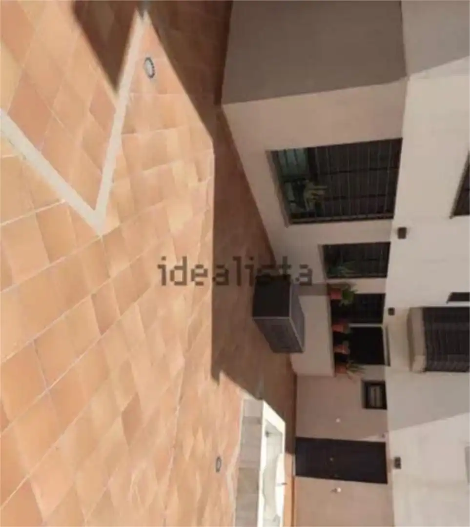 Piso de alquiler en Avda. De los Ogíjares Terraza de Piso de alquiler en Armilla con Trastero y Piscina