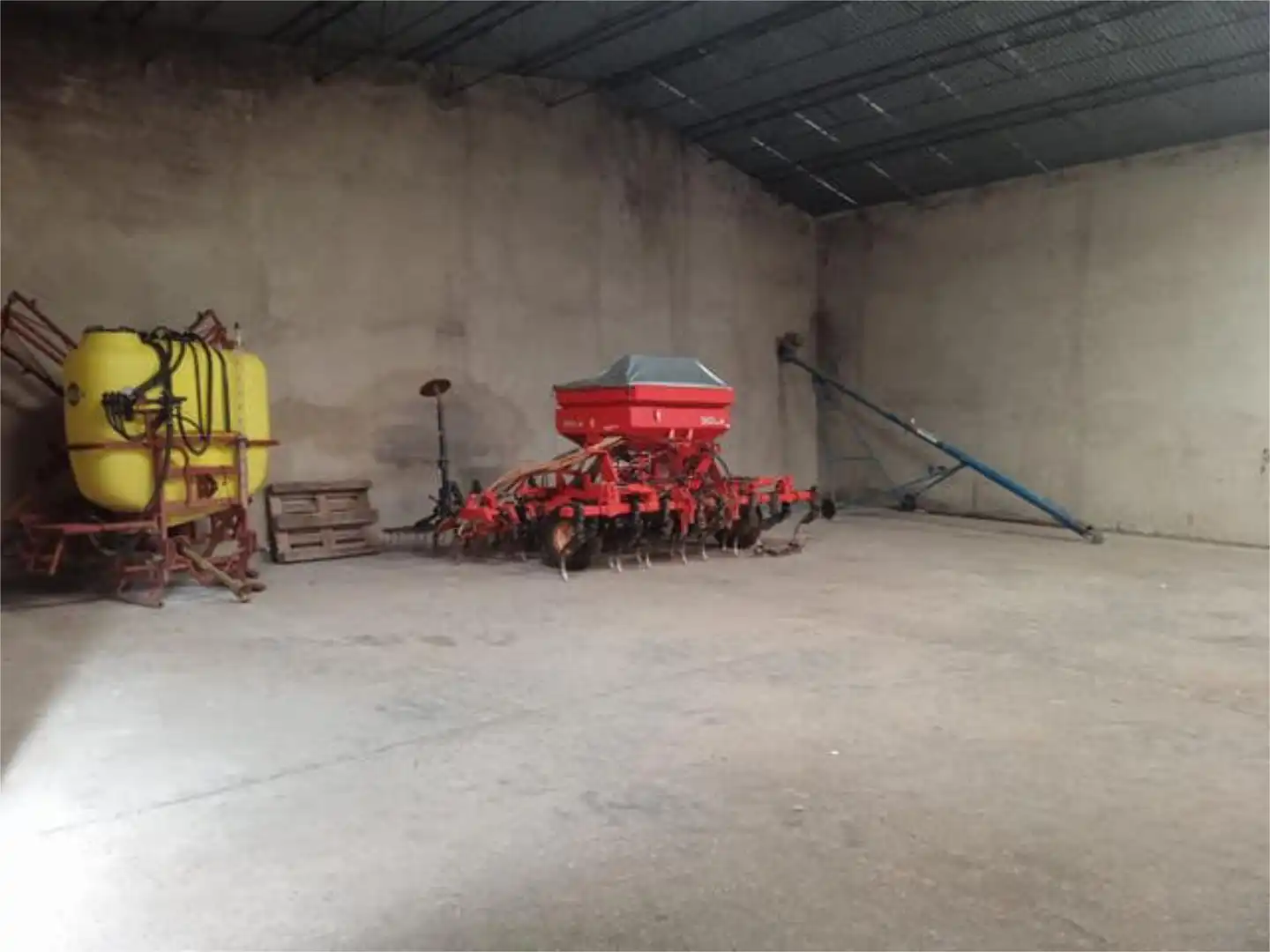 Garden of Industrial buildings for rent in La Hiniesta 
