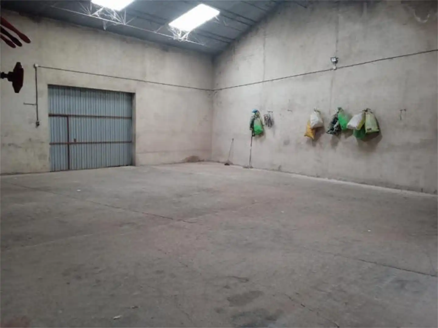 Industrial buildings for rent in La Hiniesta 