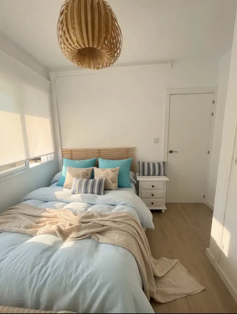 Piso en venta en Avenida de la Marina, 25, Centro - La Costilla Habitación de Piso en venta en Rota con Aire acondicionado, Calefacción y Parquet