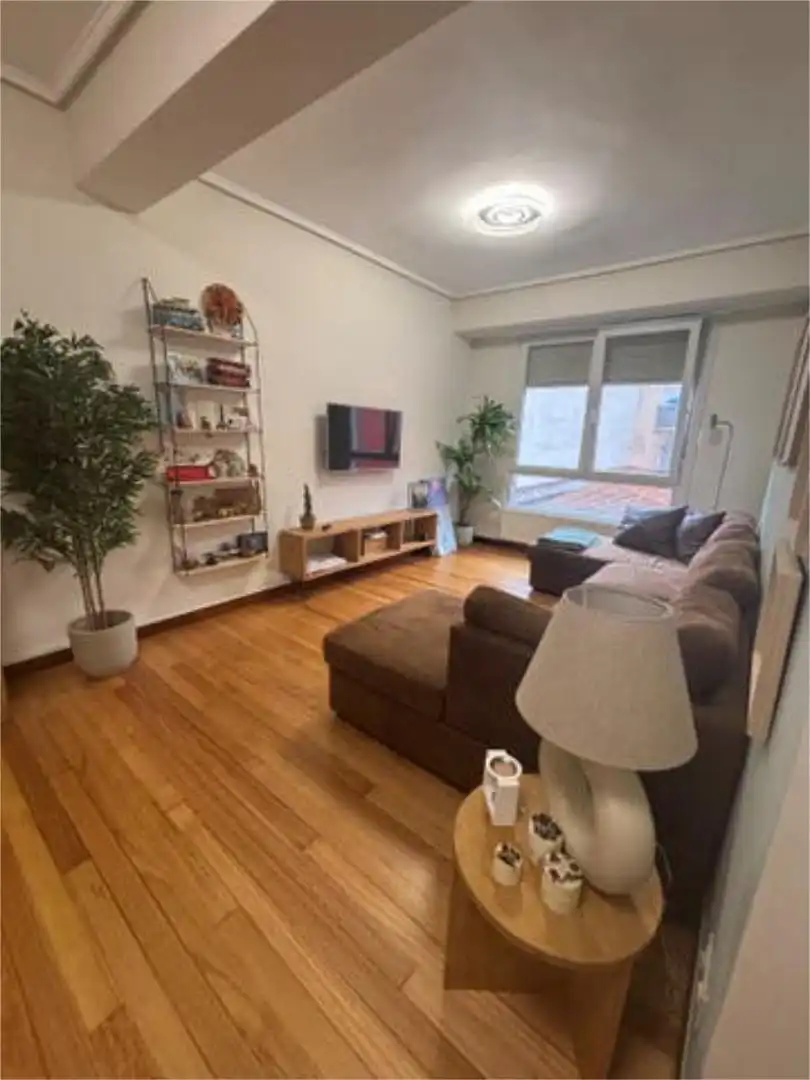 Piso en venta en Iturralde Sala de estar de Piso en venta en Bilbao