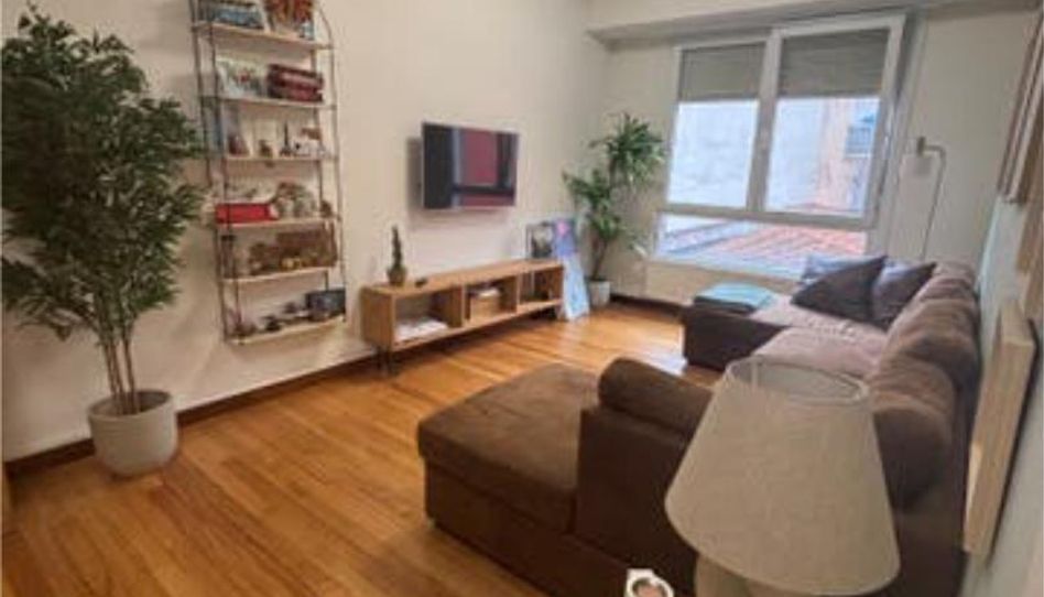 Piso en venta en Iturralde, Bilbao - imagen 1 Foto 1 de Piso en venta en Iturralde, Bilbao