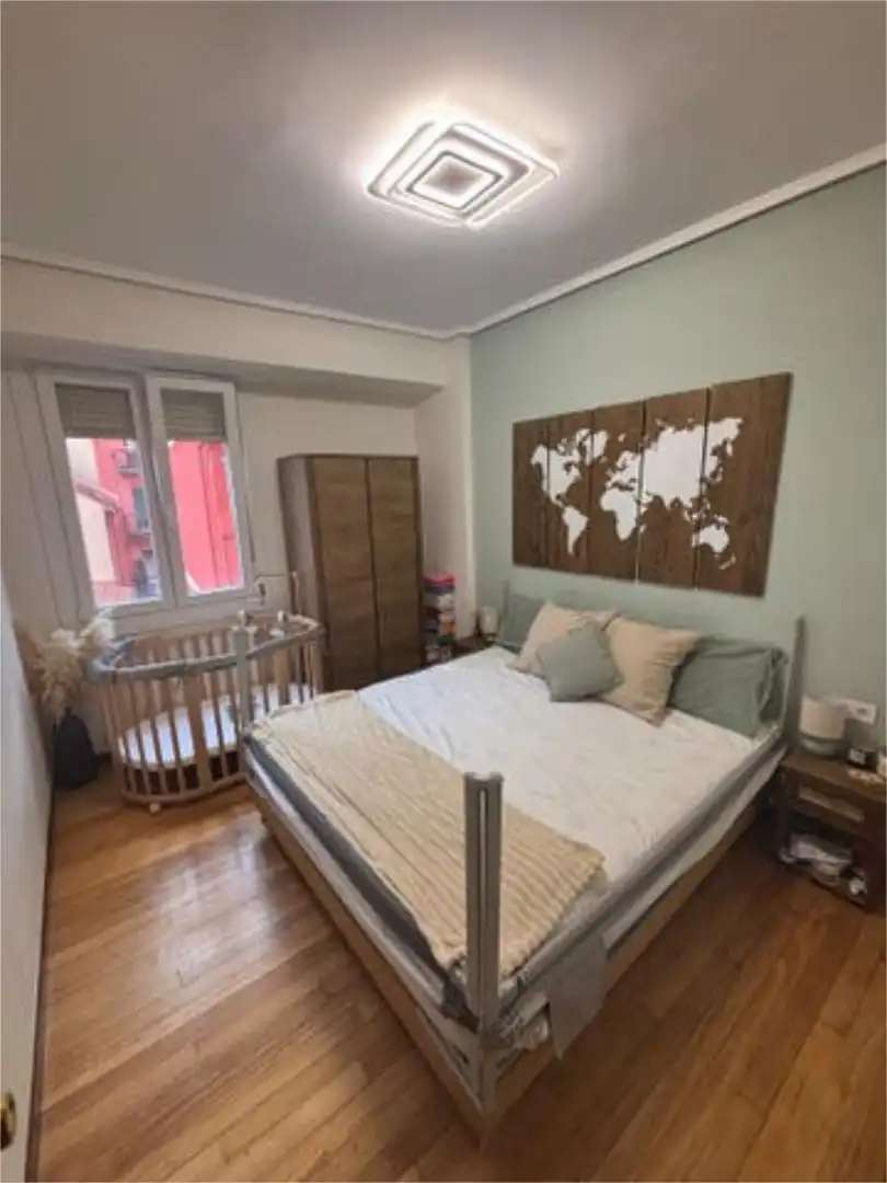 Piso en venta en Iturralde Habitación de Piso en venta en Bilbao