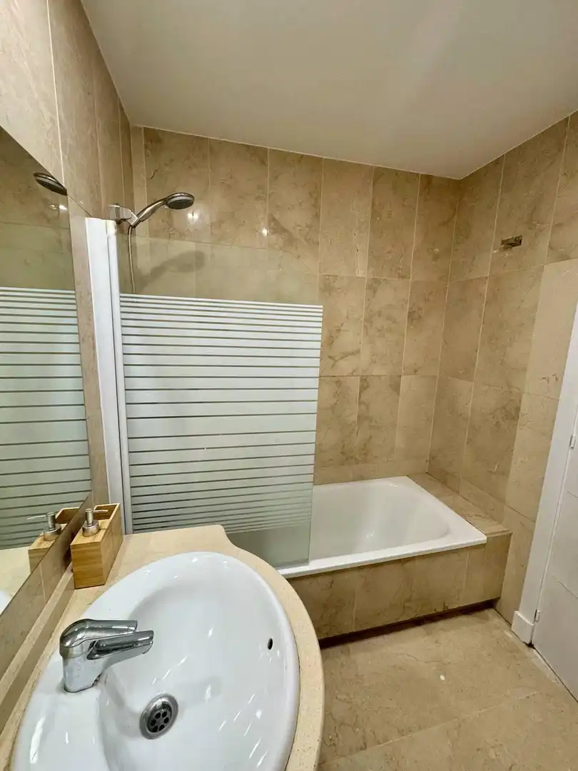 Wohnung zum Verkauf in Avenida de San Rafael, 5, Montealto - Monterrey Badezimmer von Wohnung zum Verkauf in Benalmádena mit Klimaanlage, Terrasse und Schwimmbad