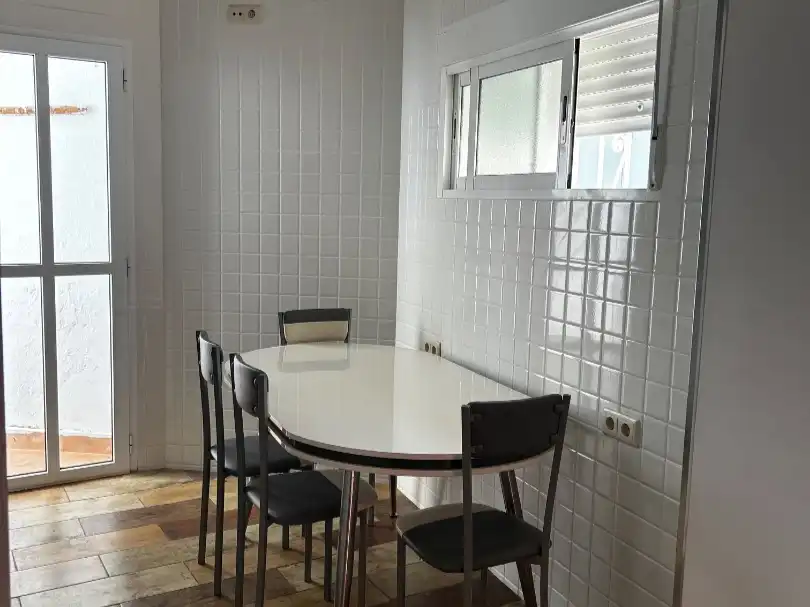 Piso en venta en Calle Doctor Marañón, 28, Muelle Comedor de Piso en venta en Ceuta