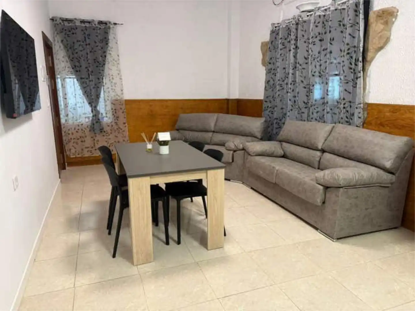 Living room of Apartments for rent in Elche / Elx  with Heating, Private garden and Furnished