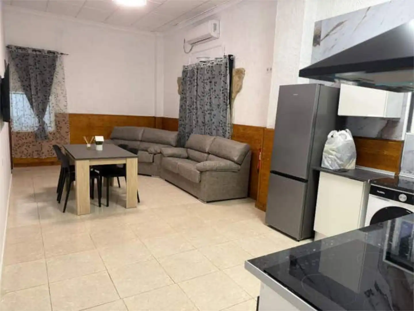 Living room of Apartments for rent in Elche / Elx  with Heating, Private garden and Furnished