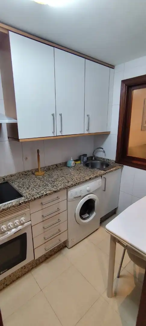 Wohnung zur Miete in Rúa de Pi y Margall, 88, Berbés - Peritos