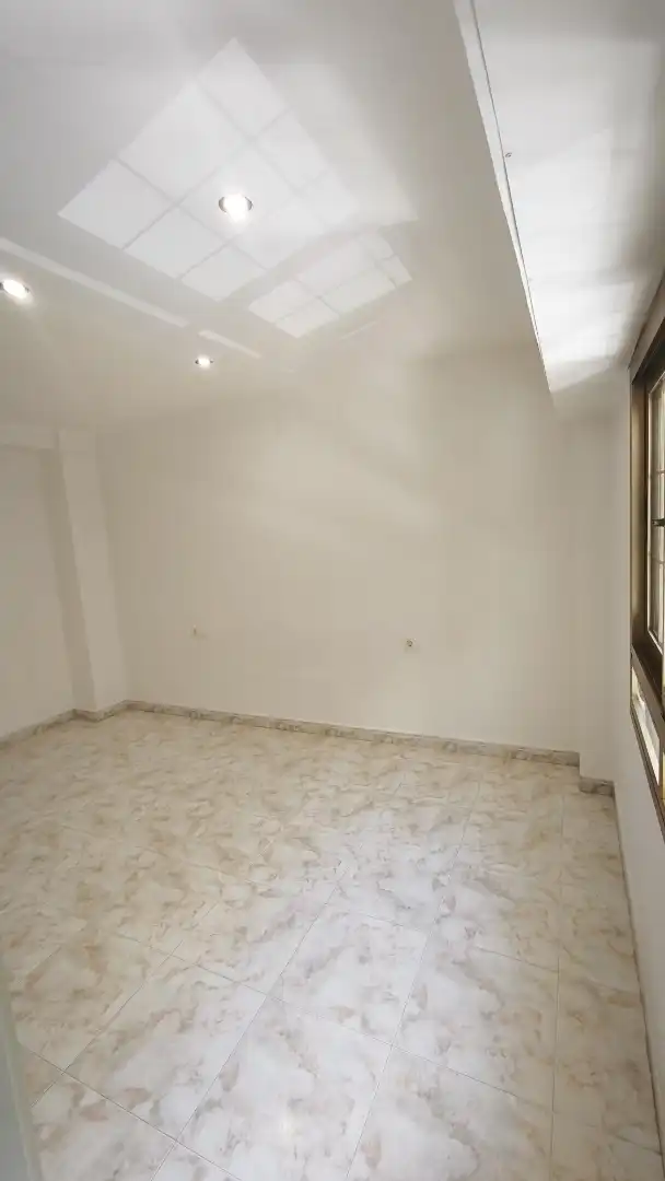 Wohnung zum Verkauf in Carrer de Josep D'orga, 2, Ciutat Jardí Wohnung zum Verkauf in Valencia Capital mit Klimaanlage und Balkon