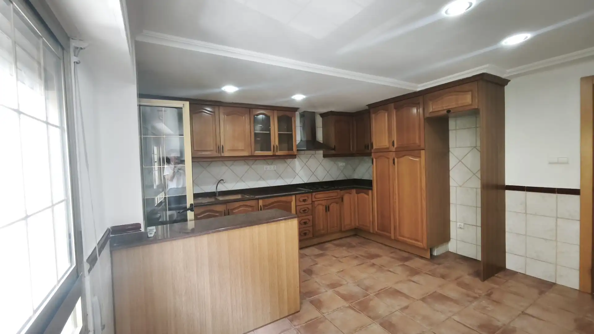 Wohnung zum Verkauf in Carrer de Josep D'orga, 2, Ciutat Jardí Küche von Wohnung zum Verkauf in Valencia Capital mit Klimaanlage und Balkon