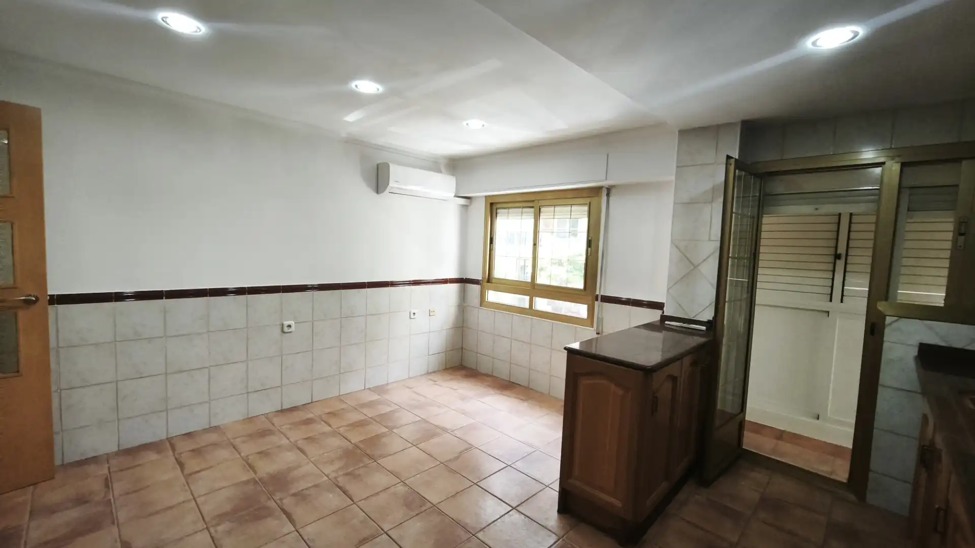 Wohnung zum Verkauf in Carrer de Josep D'orga, 2, Ciutat Jardí Wohnung zum Verkauf in Valencia Capital mit Klimaanlage und Balkon
