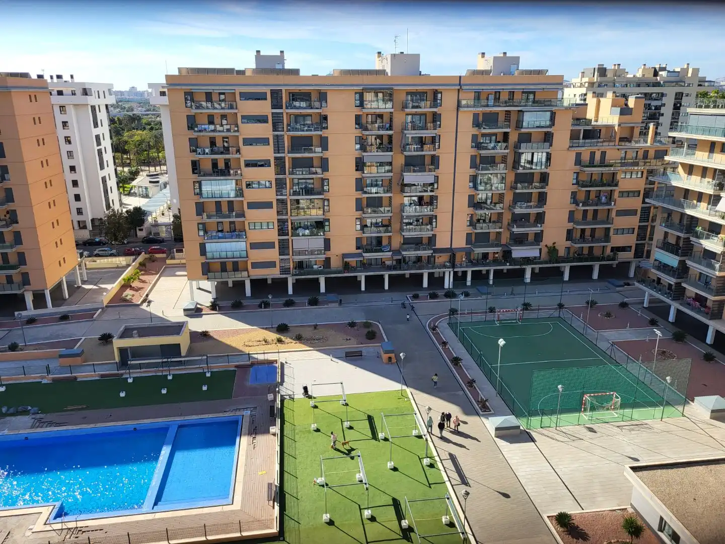 Flat for rent in Maestro José Garberí Serrano, 18, Playa de San Juan - El Cabo de las Huertas Swimming pool of Flat for rent in Alicante / Alacant with Air Conditioner and Balcony