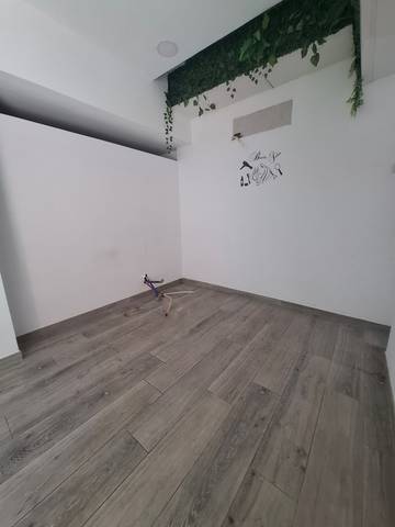 Local comercial en Alquiler en Carrer del Doctor Robert, 166 en Bufalà