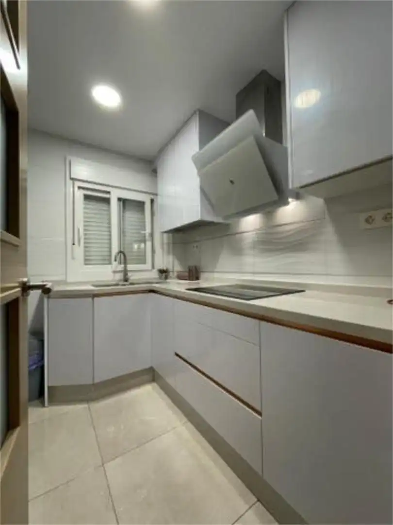 Piso de alquiler en Este Cocina de Piso de alquiler en Mérida con Calefacción, Terraza y Amueblado