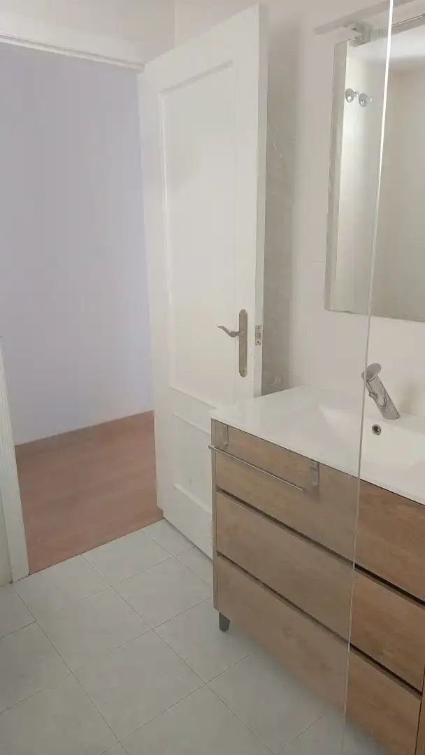 Piso en venta en Carrer Dels Arbres, 59, Algemesí Baño de Piso en venta en Algemesí con Balcón