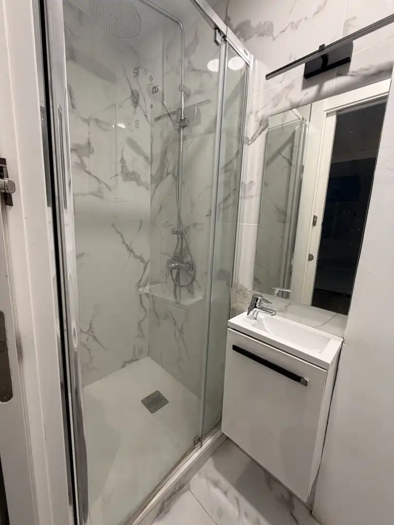 Trastero de alquiler en Gran Via de les Corts Catalanes, 318, La Font de la Guatlla Baño de Trastero de alquiler en Barcelona