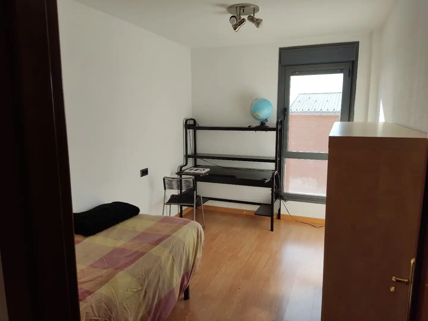 Wohnung zur Miete in Calle José Tejera Suárez, 43, Villaquilambre Schlafzimmer von Wohnung zur Miete in Villaquilambre mit Heizung, Parkett und Terrasse