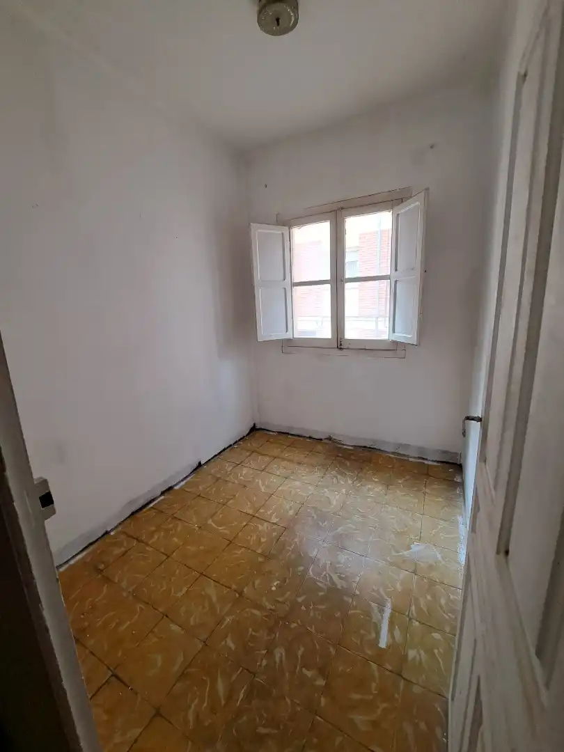 Dormitori de Casa adosada en venda en Teruel amb Terrassa i Balcó