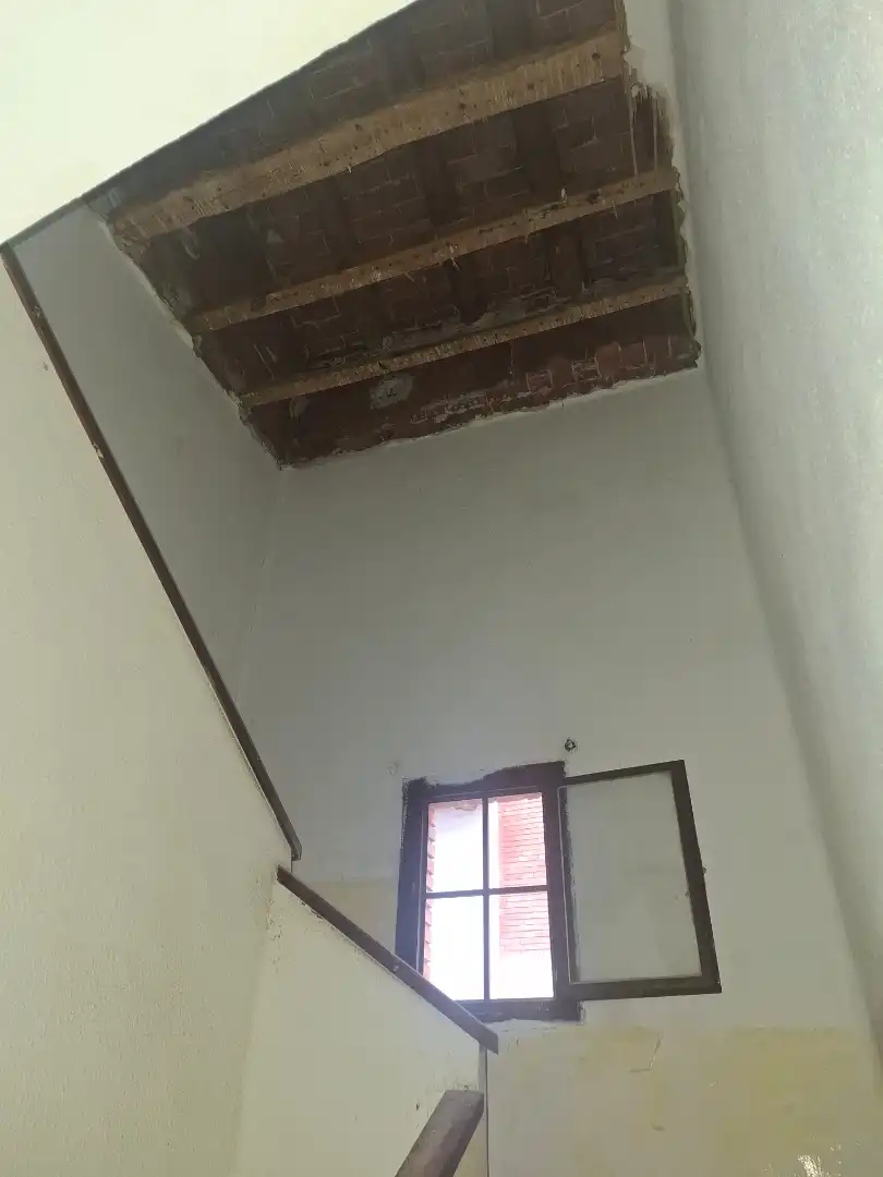 Casa adosada en venda en Teruel amb Terrassa i Balcó