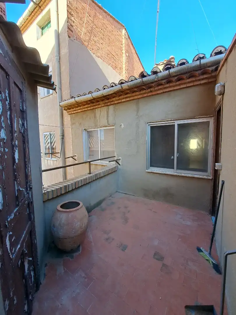 Terrassa de Casa adosada en venda en Teruel amb Terrassa i Balcó