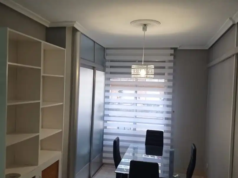 Comedor de Piso para compartir en Cáceres con Aire acondicionado, Calefacción y Parquet