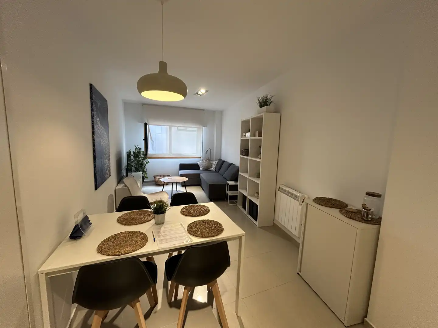 Wohnzimmer von Wohnung zur Miete in Ponteceso mit Heizung, Parkett und Möbliert