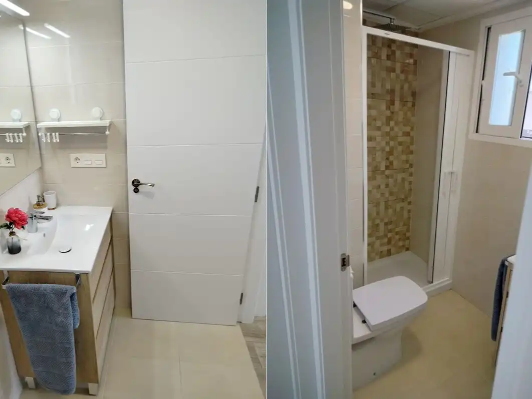 Baño de Casa adosada de alquiler en Santa Pola con Aire acondicionado, Terraza y Piscina