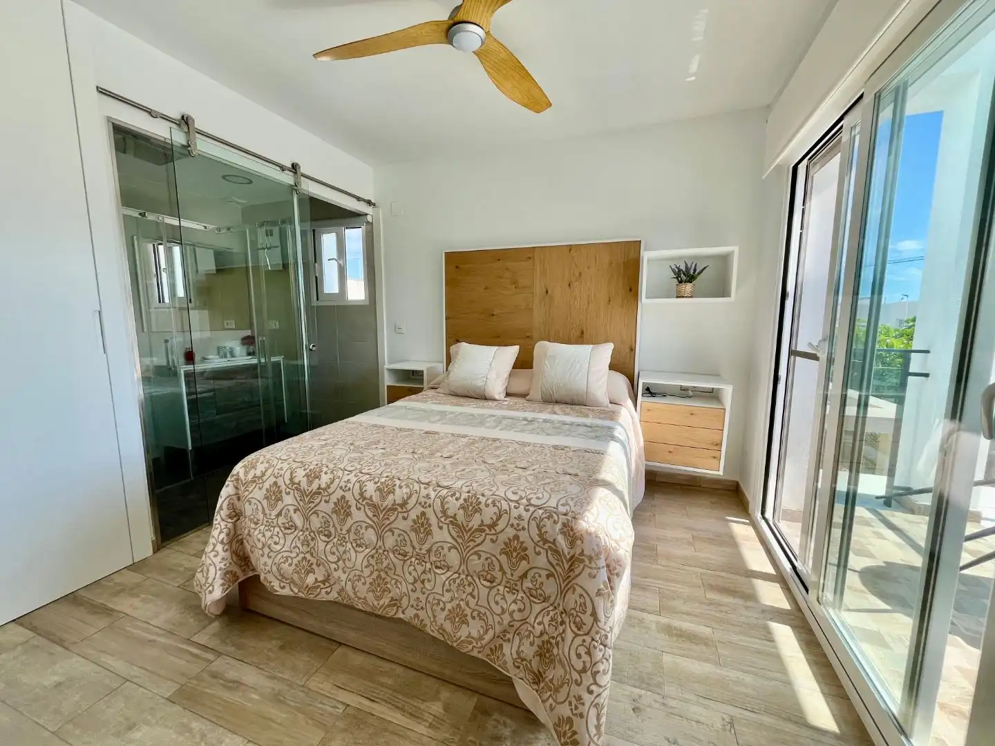 Habitación de Casa adosada de alquiler en Santa Pola con Aire acondicionado, Terraza y Piscina