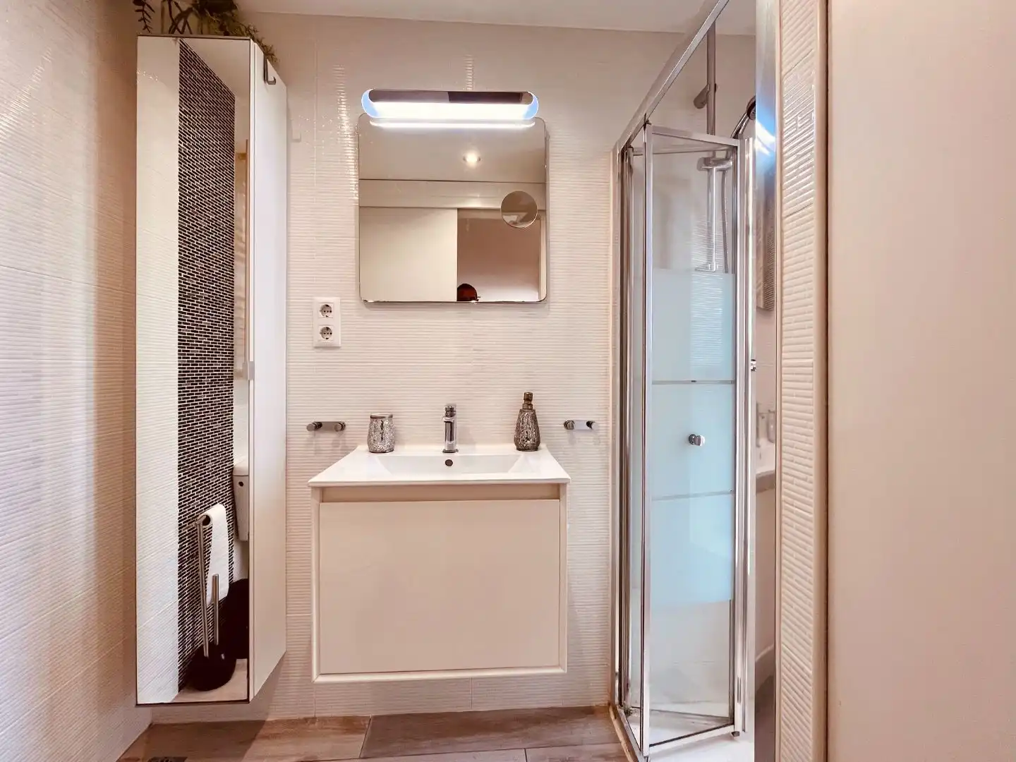 Badezimmer von Wohnung zum Verkauf in Sitges mit Klimaanlage, Terrasse und Schwimmbad