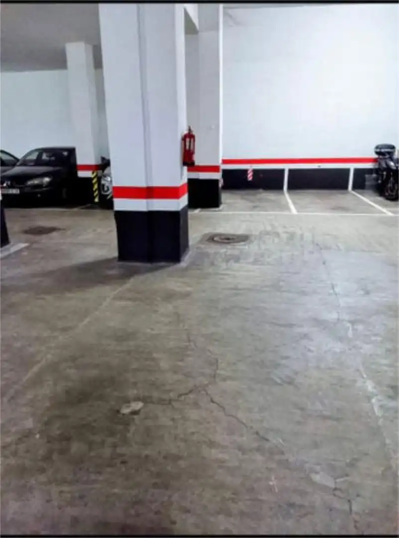 Garage zur Miete in Centro Parkplatz von Garage zur Miete in Portugalete