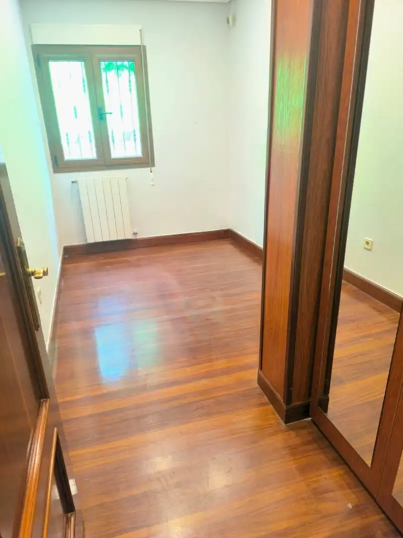 Pis en venda a Aizkorri Kalea, 55, Antiguo Dormitori de Pis en venda en Donostia - San Sebastián amb Calefacció, Parquet i Terrassa