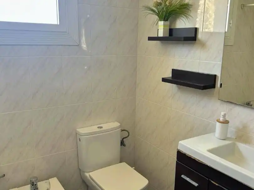 Wohnung zum Verkauf in Avinguda de Jaume Recoder, 34, Centre Badezimmer von Wohnung zum Verkauf in Mataró mit Terrasse und Balkon