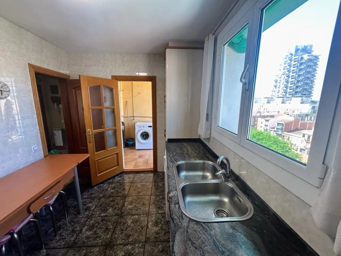 Wohnung zum Verkauf in Avinguda de Jaume Recoder, 34, Centre Küche von Wohnung zum Verkauf in Mataró mit Terrasse und Balkon