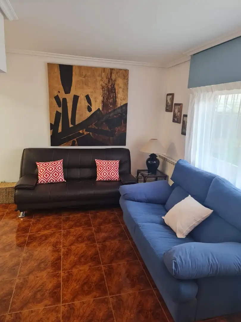 Dúplex de alquiler en San Pedro Kalea, 44, Hondarribia Sala de estar de Dúplex de alquiler en Hondarribia con Balcón