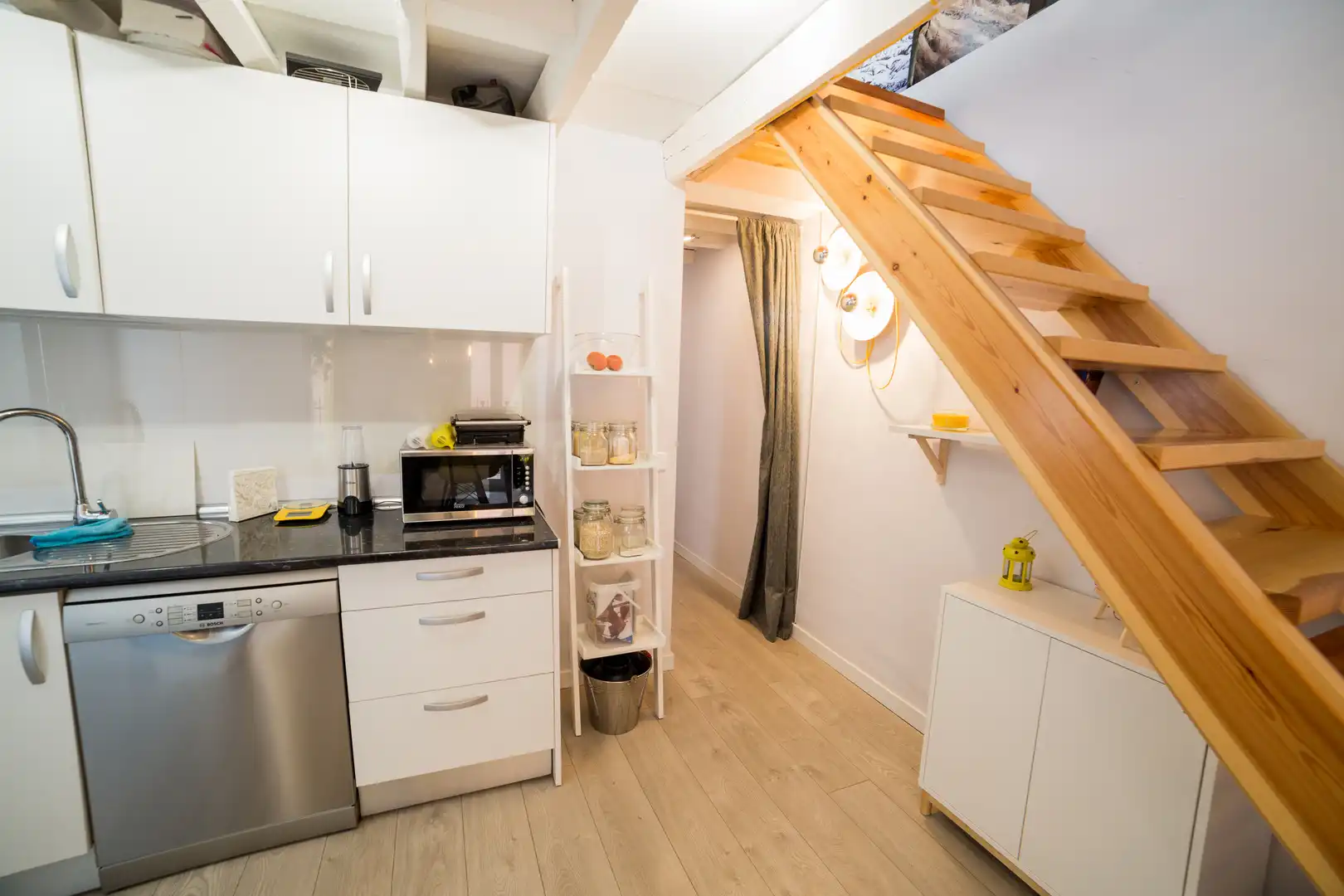 Flat for rent in Calle del General Ricardos, 39, Opañel Kitchen of Flat for rent in Madrid Capital with Air Conditioner and Balcony