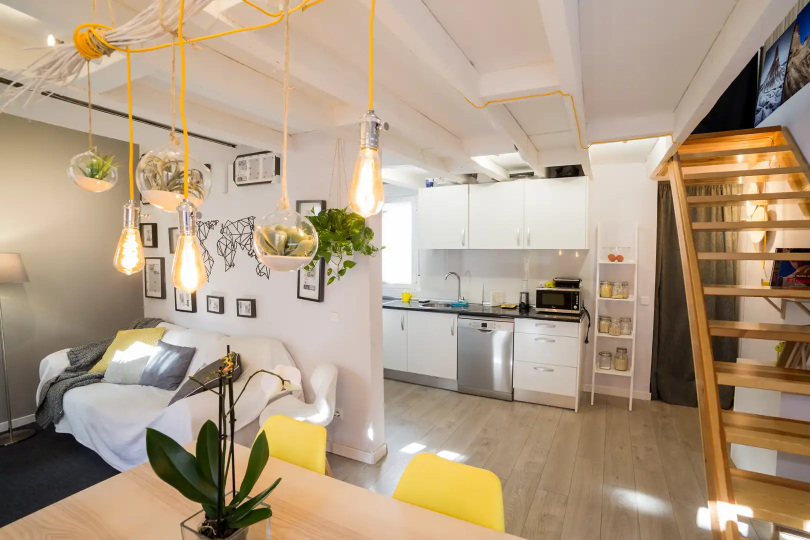 Flat for rent in Calle del General Ricardos, 39, Opañel Kitchen of Flat for rent in Madrid Capital with Air Conditioner and Balcony