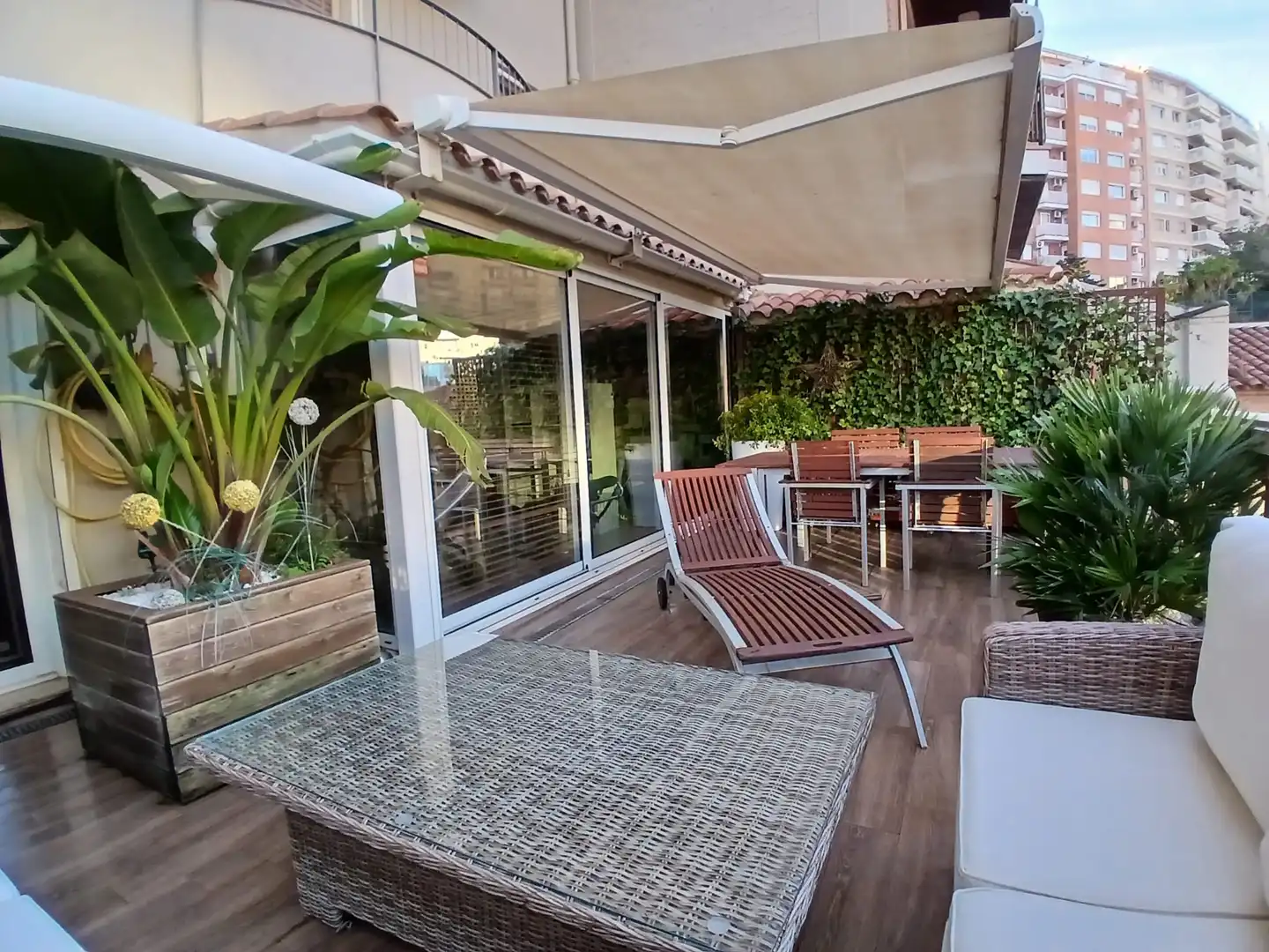 Ground floor for rent in Passatge de Forasté, 15, El Putget i el Farró Terrace of Ground floor for rent in Barcelona with Air Conditioner, Heating and Parquet flooring